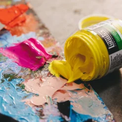 Liquitex bio-based heavy acrylic, transparent mixing white